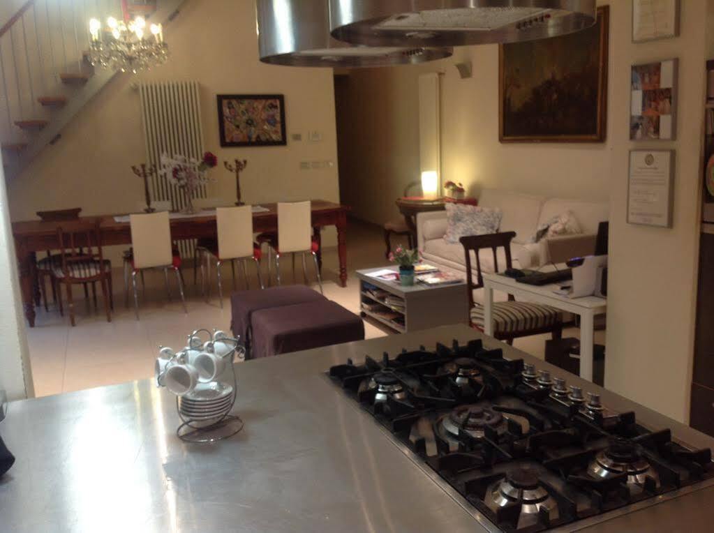Casa Ilaria Bed & Breakfast Bologna Exterior photo